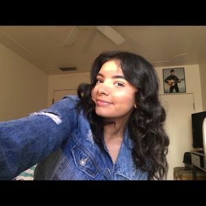 Meet your Posher, Paola